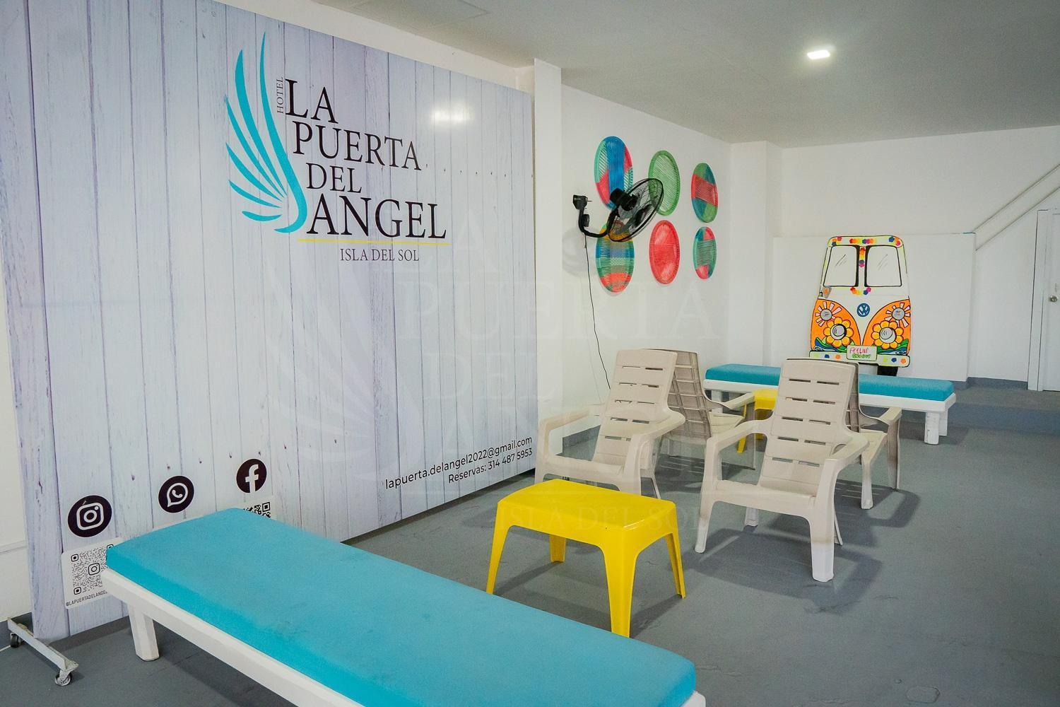 La Puerta Del Angel Isla Hotel Girardot Exterior photo