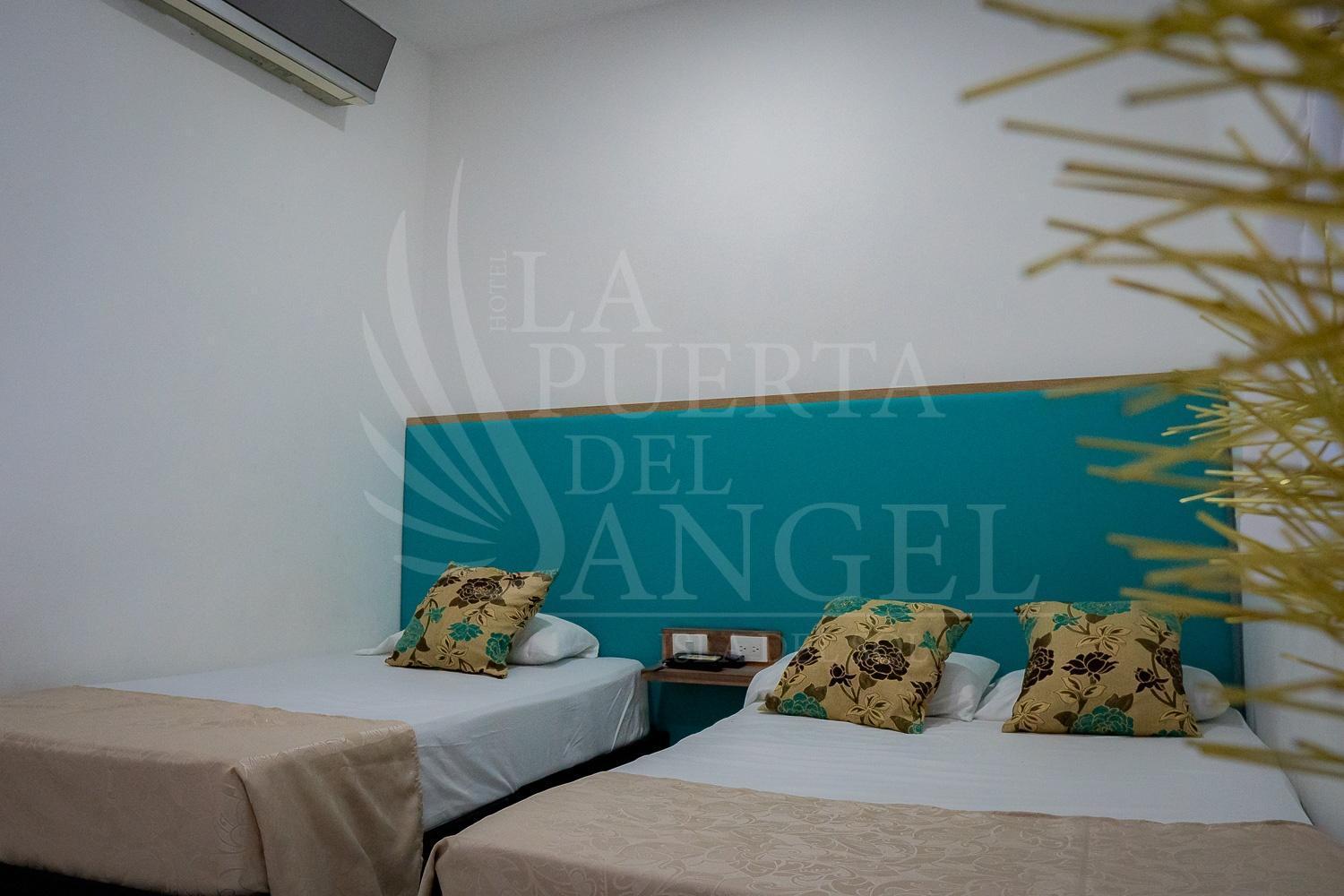 La Puerta Del Angel Isla Hotel Girardot Exterior photo
